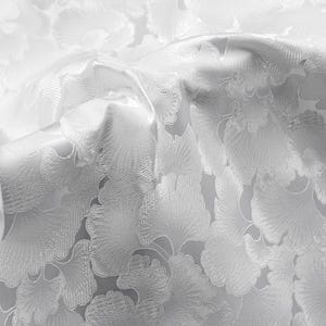 Tessuto jacquard in raso intrecciato con foglie bianche larghe 1,17 metri, per abito da sposa, gonna, pantaloni, design fai da te, materiale per abbigliamento V11T15P250111V