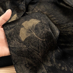 Tessuto jacquard con foglie di gingko color oro nero, larghezza 1,5 metri, texture plissettata, fai da te, design per abito, gonna, camicia, abbigliamento, materiale V11T32P250110V
