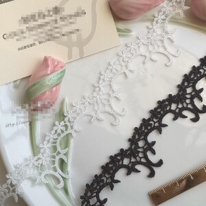 Cinta de encaje con borde para vestido de novia, falda infantil con flores festoneadas en color negro/marfil de 10 yardas (3 cm) de ancho, C19U150K231015V