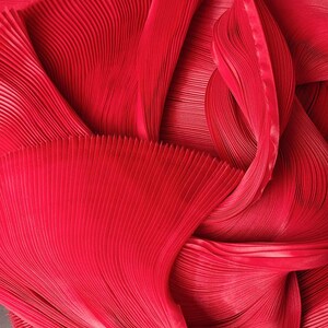 White Pleated Organza Organ Fabric Small Wrinkles Hard Wide Shape Stage ...