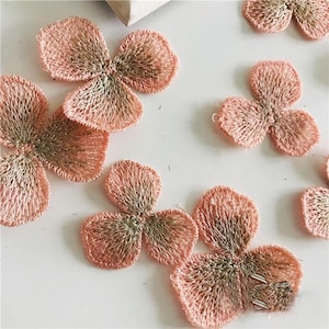 20pcS 3.3-4cm wide Pink cherry blossom embroidery clothing skirt jacket patch applique DIY backpacker ledger hair decoration T21V42T230228T