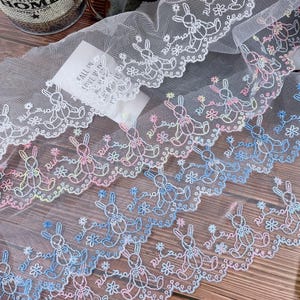 5 Meter 10 cm 3,93 "breites fein gemustertes Schleifenband in Pink/Lila/Blau, Gaze, Stickerei, Wäsche, Rock, Kleid, Hemdrand B14T1567K250529U
