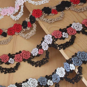 5 Meter 3,8 cm 1,5 "breites zweifarbiges Rosen-Stickerei-Spitzenband-dekoratives Spitzenband mit Bogenkantenmuster T27X443P250411R