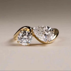 IGI Certified Lab Grown Diamond 2.25 TCW Round and Pear Cut Toi Et Moi Ring, Yellow Gold Engagement Ring, Two Stone Ring, Anniversary Ring.