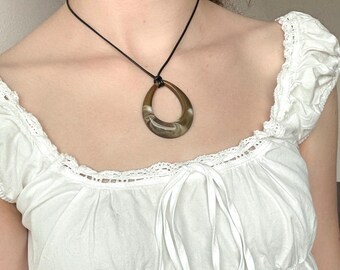 Jaren 90 bruine hars hanger ketting, Y2K-hanger, verstelbaar koord ketting, boho-stijl sieraden, hippie ketting, hars hanger choker, boho