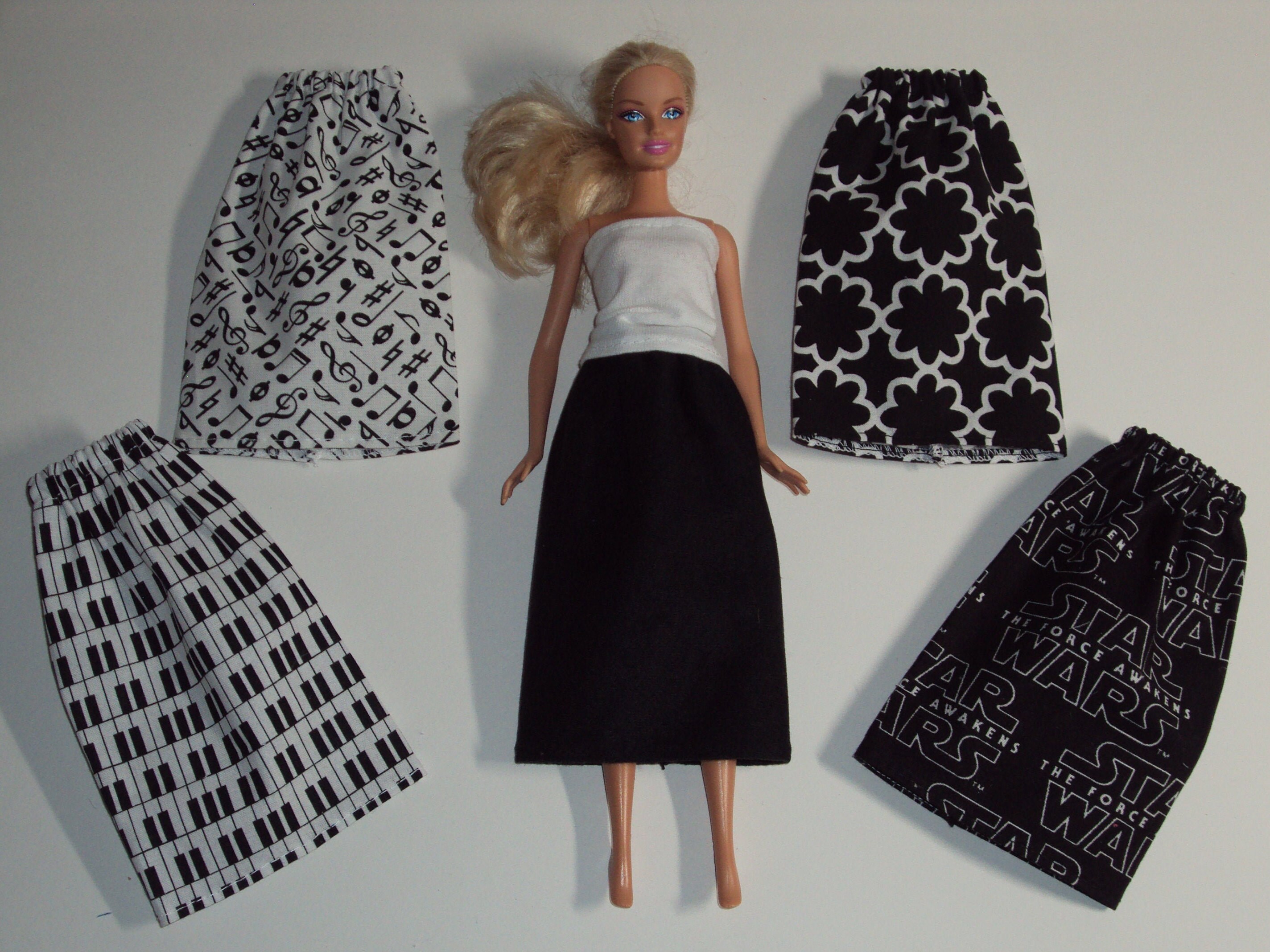 BRAND NEW! fits regular or curvy Barbie dolls Black N/" White DRESS for Barbie
