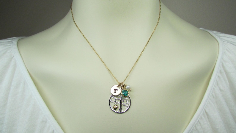 Birthstone Necklace for Mom Family Tree Necklace Gold Mothers Necklace Personalized Necklace for Mom Mothers Jewelry Gold Initial Necklace
