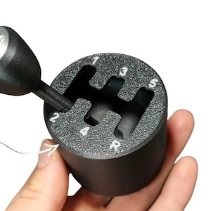Stick Shift Fidget Toy Realistic Gear Shifter Desk Toy Manual Transmission Stress Reliever Fun Car Gift for Gearheads and Auto Enthusiasts
