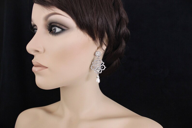 Wedding earrings,Bridal earrings,crystal earrings,bridesmaid jewelry,chandelier earrings,drop earrings,long earrings,statement earrings