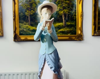 Lladro Figurine, Lady Reading Book, #5000, Retired - Etsy