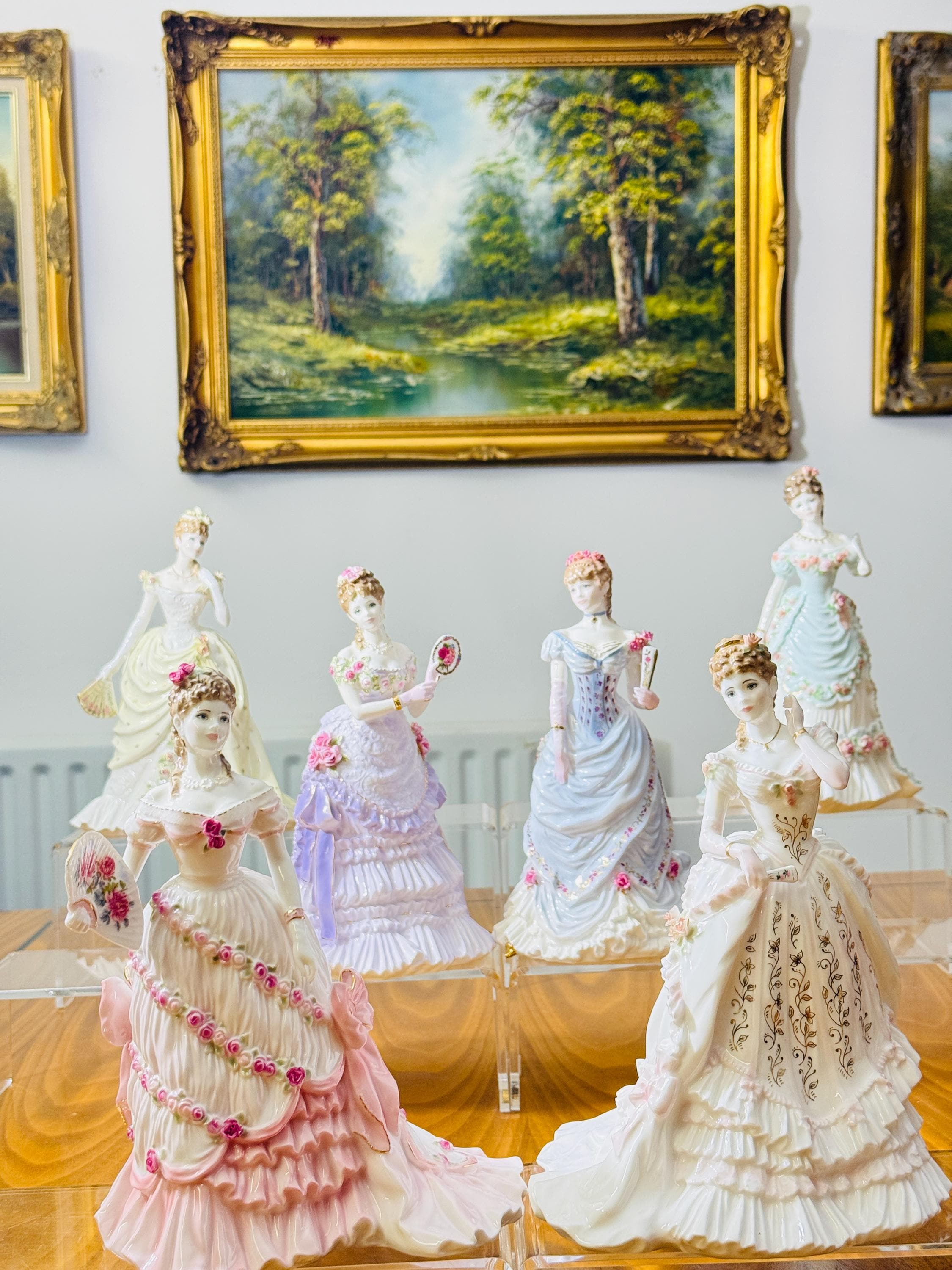ロイヤルウースター フィギュリン  Worcester 3人セット ロイヤルウースター フィギュリン Royal Worcester 3人セット ブランド