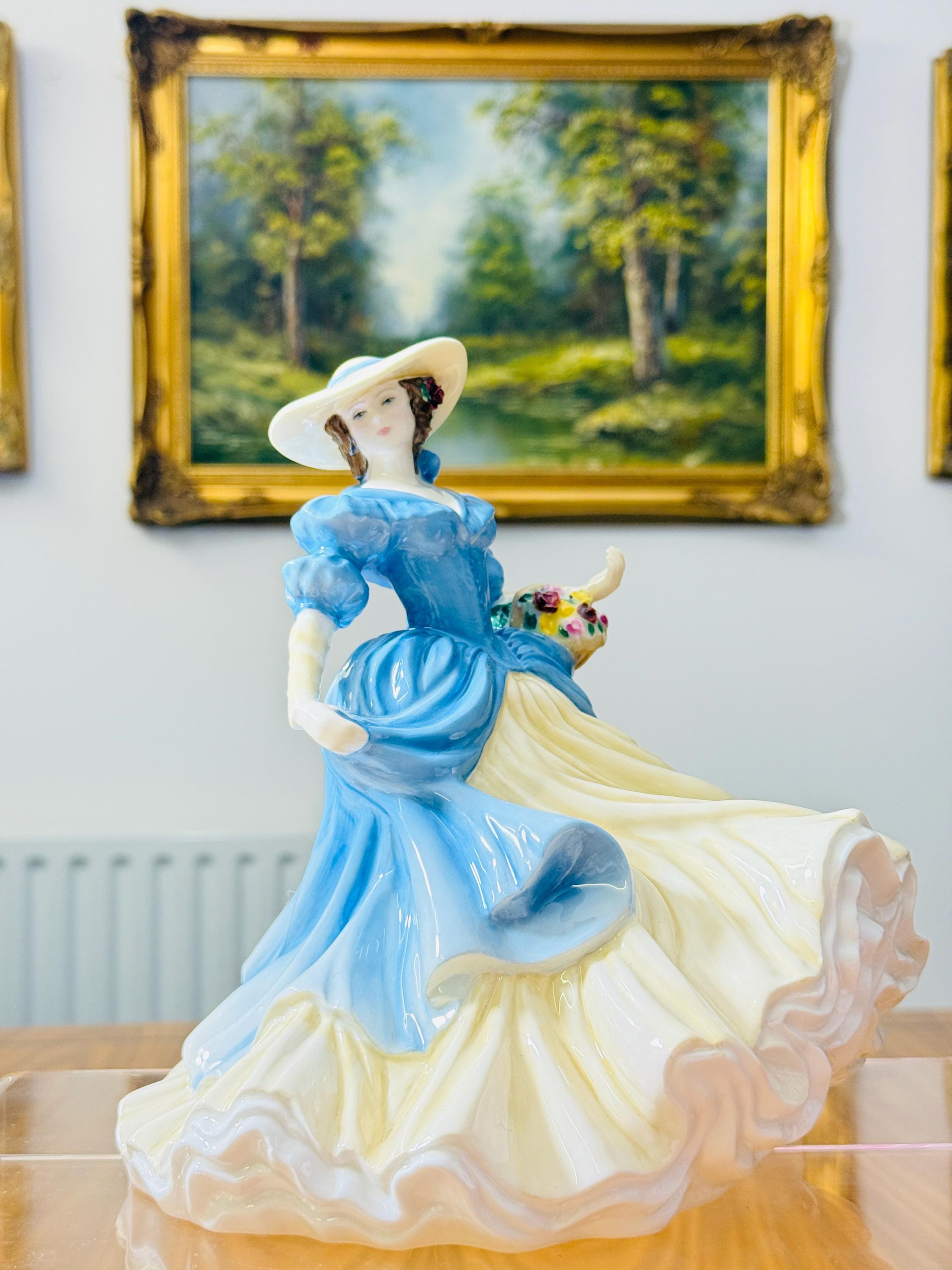 chinese dress ladies Amazon.com: Royal Doulton Fragrance HN2334 : Home & Kitchen main image 0