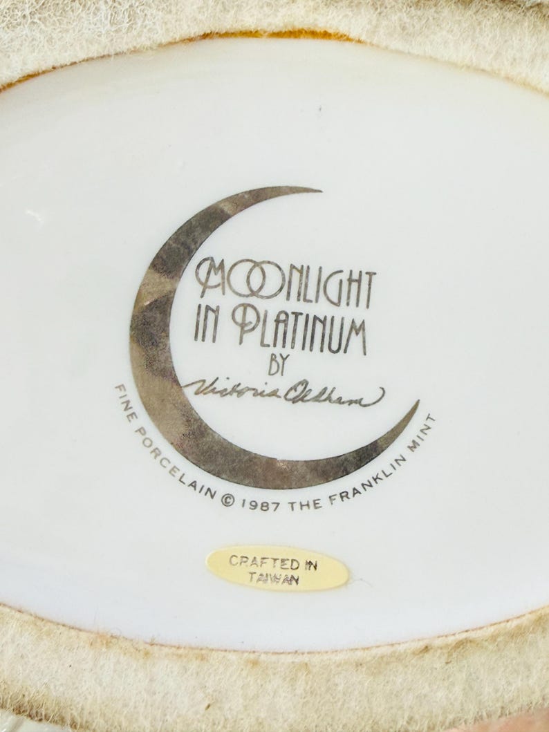 Franklin Mint Art Deco Gold Platinum Porcelain Figurines – Moonlight, Starlight, Daybreak & Sunrise – Sold Individually bild 6