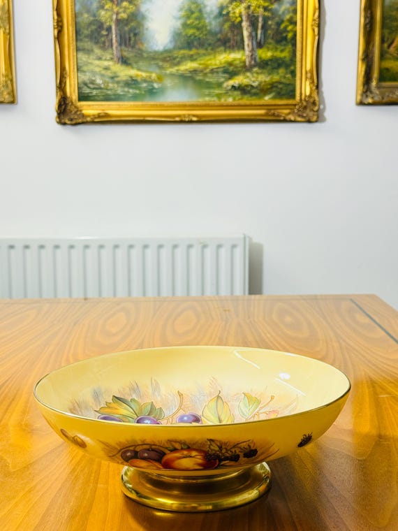 weißen sessel Wohnzimmer in Cremeweiß Samtvelours mit Holzfüßen in Nussbaum di volio Gartensessel VICO