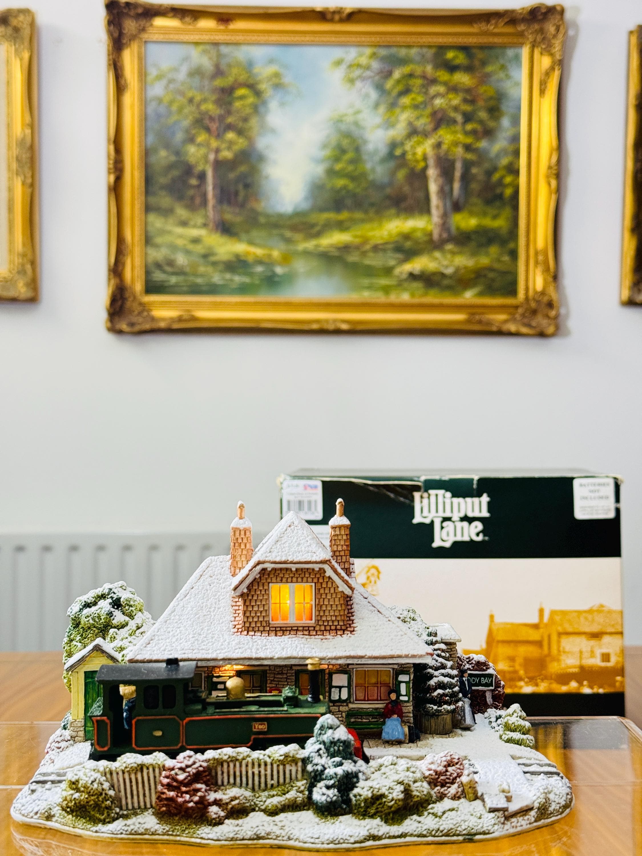 Illuminated Lilliput Lane - Etsy UK