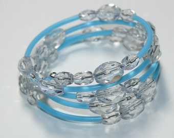 Memory Wire Handmade Bracelet in Ice Blue Glass Crystals - Bangle Handmade Bracelet; Blue Bracelet; Memory Wire Bracelet; Bangle Style