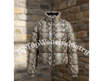 Trendy leren damesjack met slangenprint Stijlvolle en warme winterjas bovenkleding