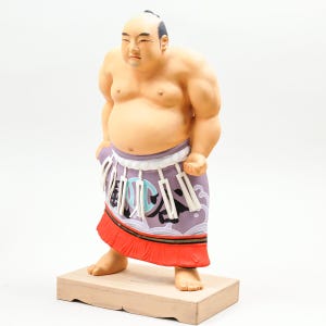 Handcrafted Tsutsumi Ningyo – Sumo Wrestler Figurine “Yokozuna Tanikaze Kajinosuke” by Haga Sagorō