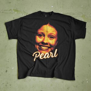 Pearl Movie Tshirt, Mia Goth Tshirt, Horror Movie Merch, Halloween T-Shirt for girls, Cult Movie Tee, Horror Movie Tee, Vintage Film Tee