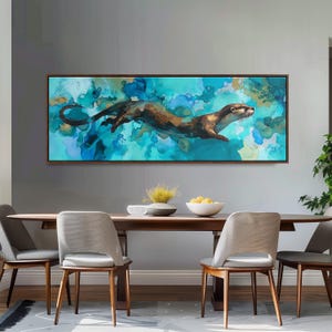 Wunderliche Flussotter Leinwand, breite Panorama Leinwand Kunst, langer horizontaler gerahmter Druck, abstrakte blaue Tierkunst, spielerische Badezimmer Wanddekoration