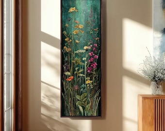 Arte de prado de flores silvestres melancólico, lienzo floral oscuro vertical, decoración de pared botánica alta y estrecha, impresión de jardín vintage, pintura rústica de naturaleza