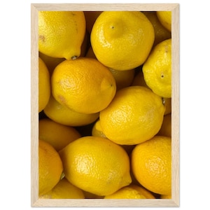 Zesty Lemon Kunstdruck: Premium Mattes Papier Holzgerahmtes Poster