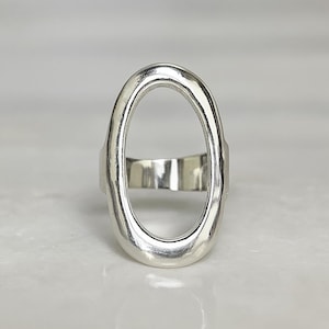Öppen oval ring i 925 sterlingsilver, modern minimalistisk