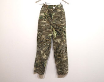 vintage 90s y2k GIRL'S/WOMEN's size extra small CAMO real tree camouflage pants -- 20x25s