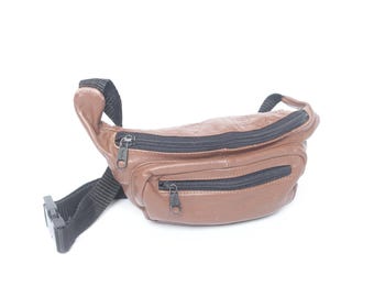 Vintage 1990s y2k BROWN leather fanny pack w/ multiple pockets -- adjustable waist -- FREE shipping U.S.A