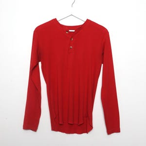 vintage 1980s RED grunge THERMAL long sleeve henley shirt - size medium/large - FREE shipping U.S.A