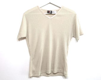 vintage beige RIBBED v-neck 1990s short sleeve tan t-shirt -- size large