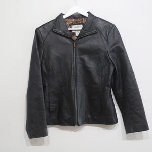 Vintage 1980s 80s black LEATHER moto style womens biker jacket--- size medium