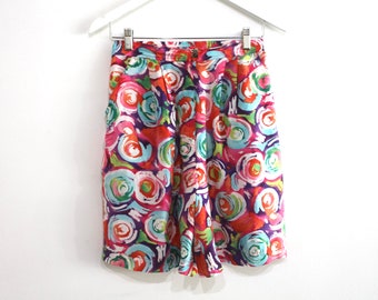 vintage SILK pastel SWIRL pattern shorts women's size medium -- EXPRESS brand silk women's shorts -- great condition!