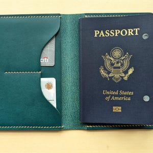 Handmade Ortensia Minerva Badalassi Carlo Italian Leather Passport Cover