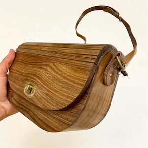 Artisanal Wood & Leather Crossbody Bag: Moroccan-Inspired Shoulder Bag