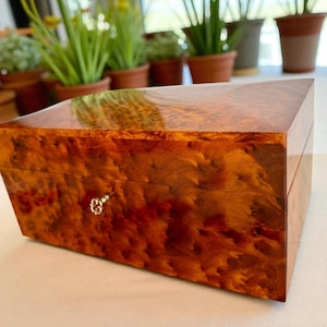 Jewelry wooden box organizer with key keepsake gift thuya wooden box