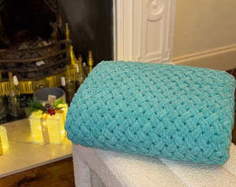 Chunky Knit Blanket: Handmade Wool Blend Throw Turquoise – Home Decor, Cozy Sofa & Bed Blanket
