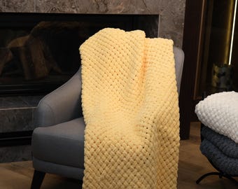 Chunky Knit Blanket: Handmade Wool Blend Throw Baby Yellow - Boho Home Decor