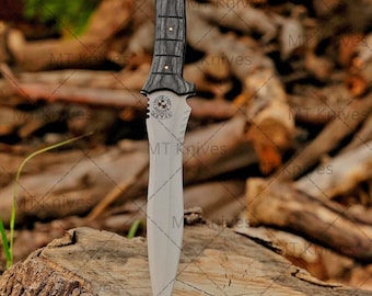 Leon Kennedy Knife Gift – Handmade D2 Steel Hunting Blade