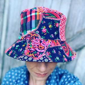 i.Tink Wende-Eimer-Mütze in Vintage Patchwork Cord und Hanf Denim, maßgefertigt auf Bestellung, Größen X-Klein, Klein, Medium und Groß