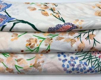 Vintagetyg Polyester Blommigt tyg 2 1/2 meter Vit Lila Rosa Brun Grön Röd