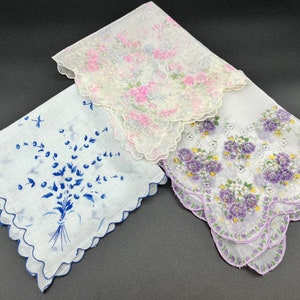 Vintage Women's Handkerchief Set of 3 with Floral Design and Scalloped Edges Hankie Hanky image 1