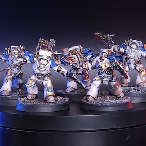 Legion Pożeraczy Świata, Czerwone Rzeźniki, malowane na zamówienie