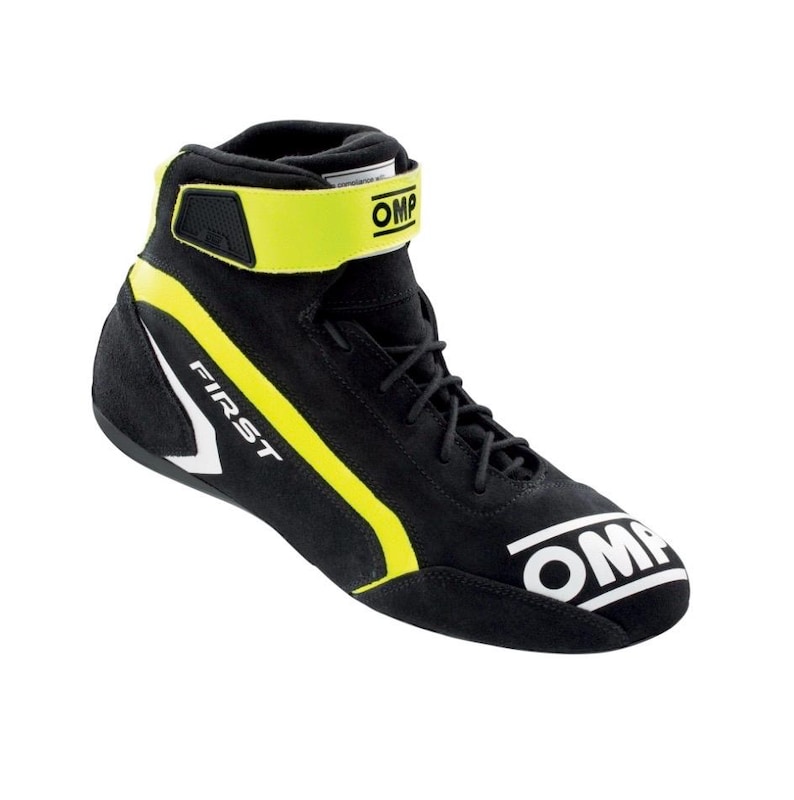 May include: A set of three ceramic nesting bowls in shades of blue, green, and white. The bowls have a speckled glaze and a simple, modern design. The largest bowl is approximately 18 cm in diameter.