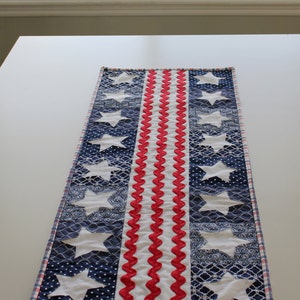 Patriotic Parade Table Runner and Topper PATTERN PDF image 4