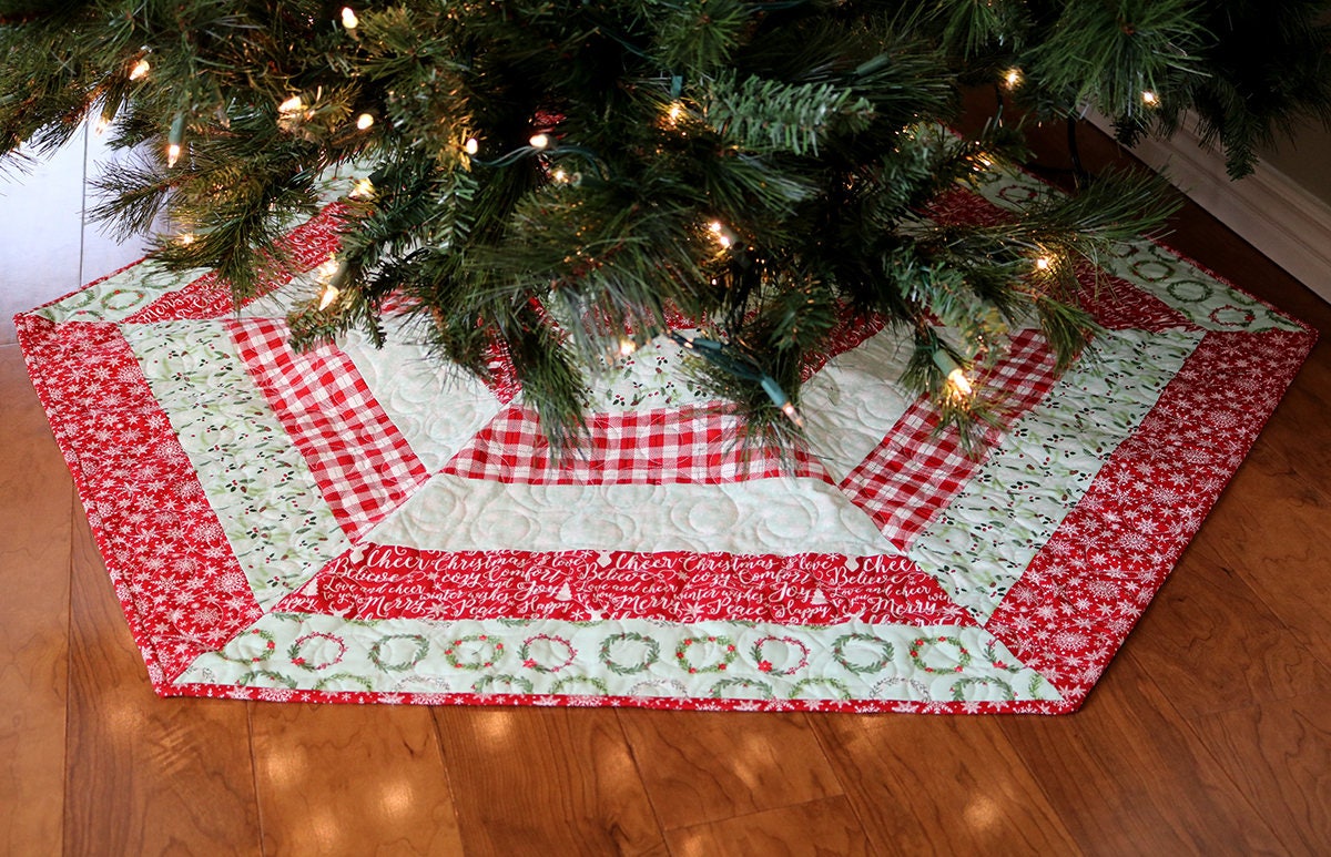 Pattern to Cut and Sew Christmas Tree Skirt