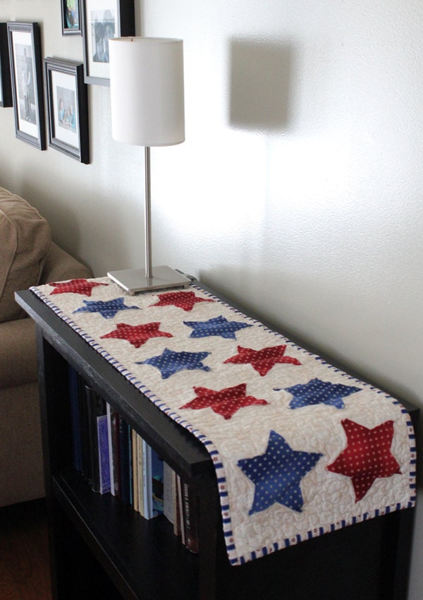 Christmas Star Table Runner PATTERN (PDF) - Etsy Canada