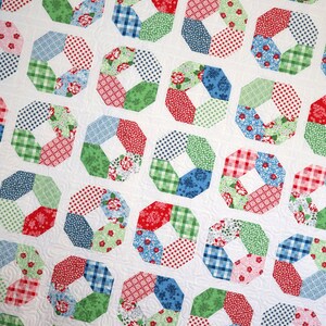 Layer Cake Lucy Quilt Pattern (PDF) - Throw Size Quilt Pattern Perfect ...