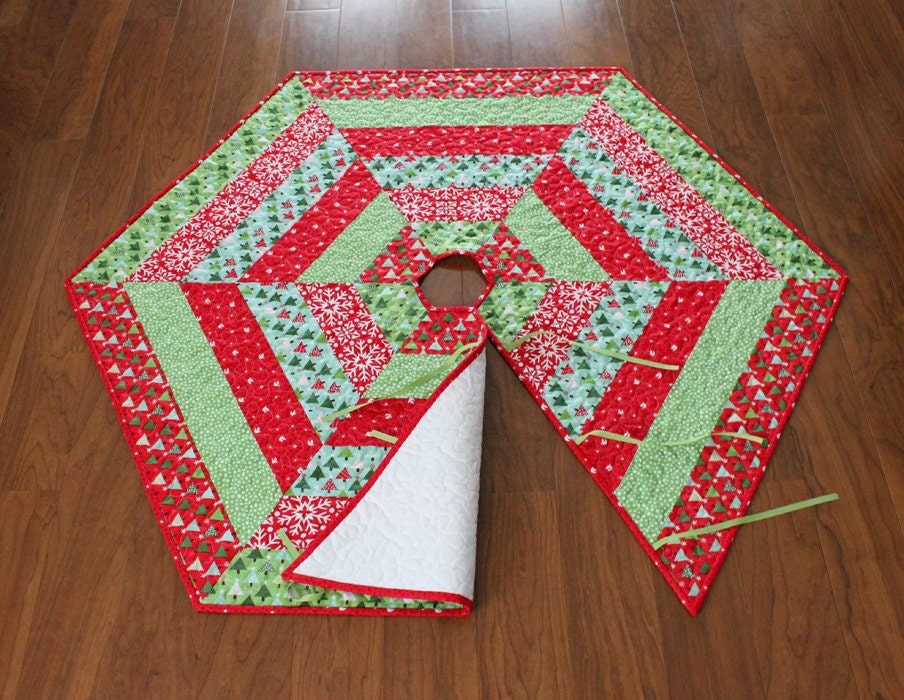 pattern-to-cut-and-sew-christmas-tree-skirt