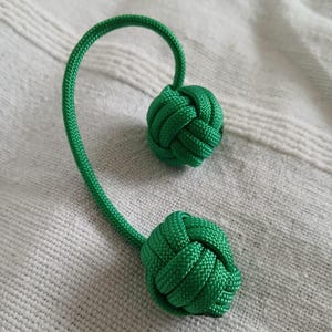 Paracord monkey fist begleri
